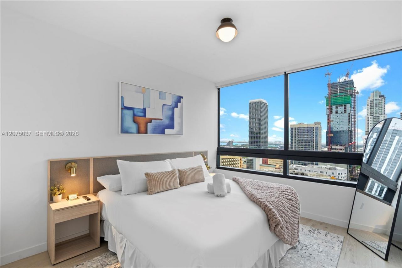 225 N Miami Ave , Unit 2503, Miami, FL 33128 Photo
