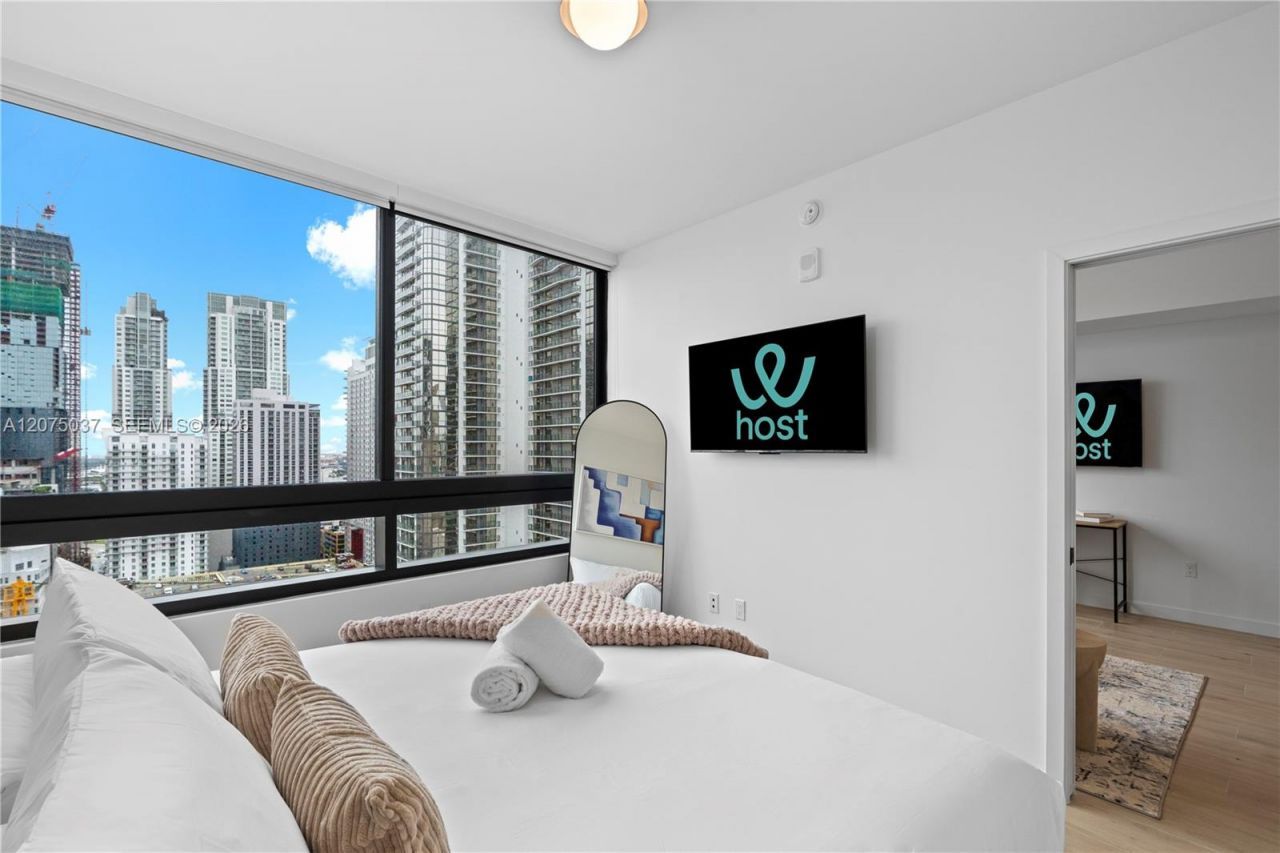 225 N Miami Ave , Unit 2503, Miami, FL 33128 Photo