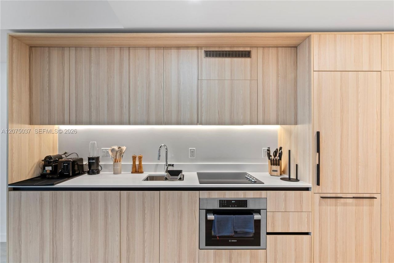 225 N Miami Ave , Unit 2503, Miami, FL 33128 Photo