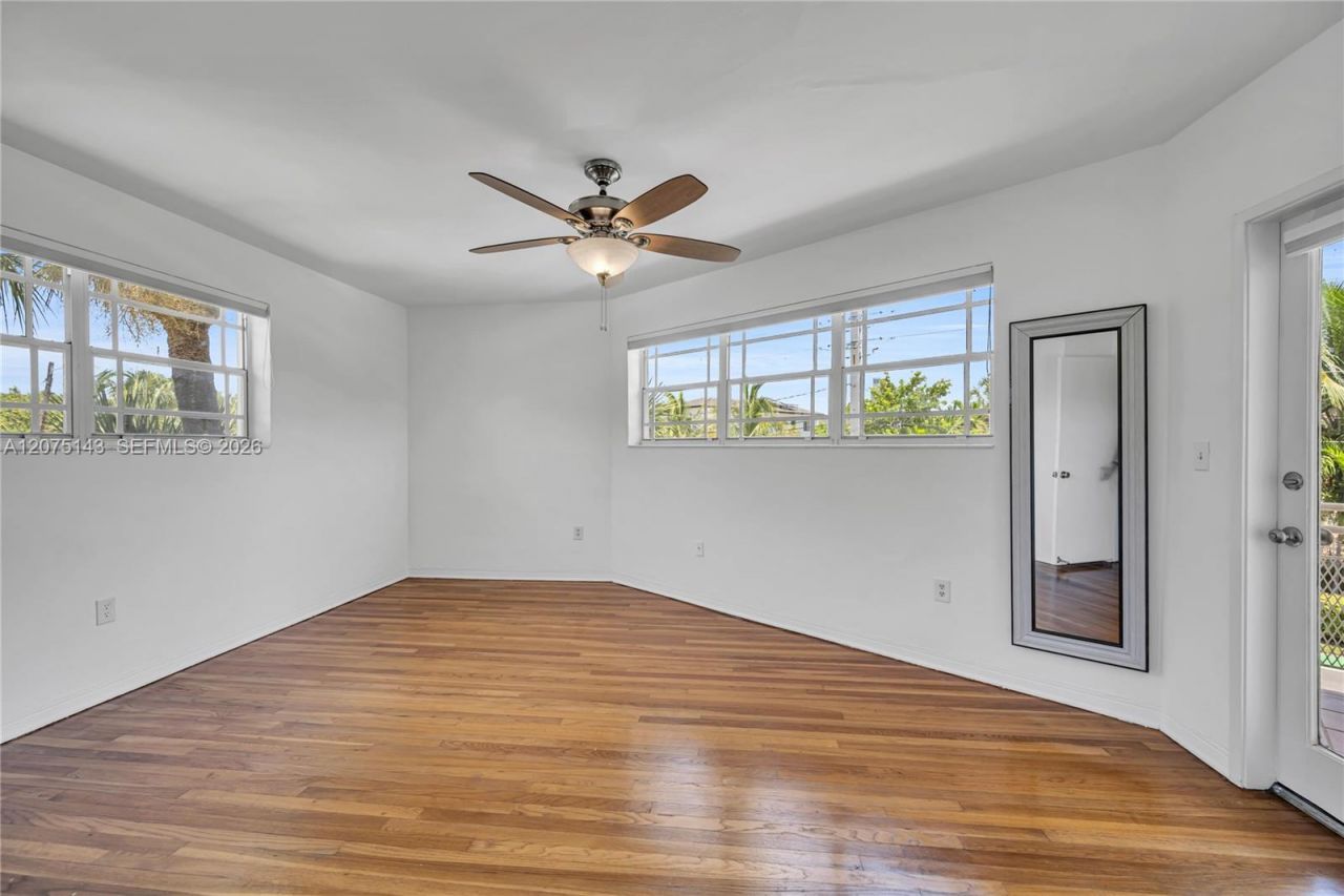 800 W 42nd St , Unit 1B, Miami Beach, FL 33140 Photo