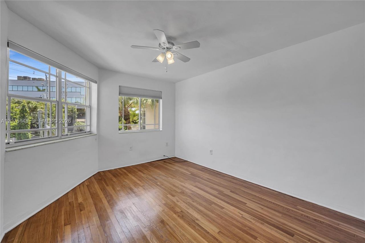 800 W 42nd St , Unit 1B, Miami Beach, FL 33140 Photo