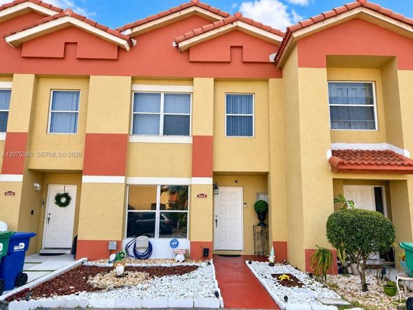 5214 NW 190th St, Miami Gardens, FL 33055