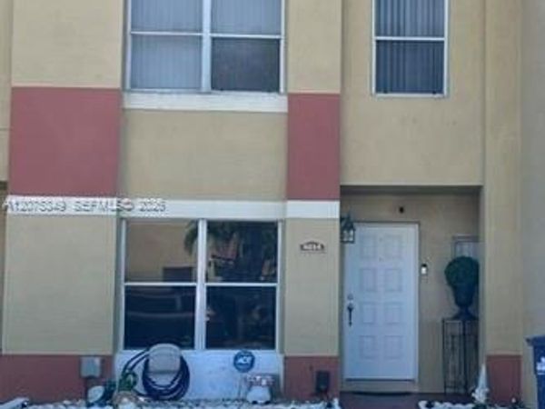 5214 NW 190th St , Miami Gardens, FL 33055