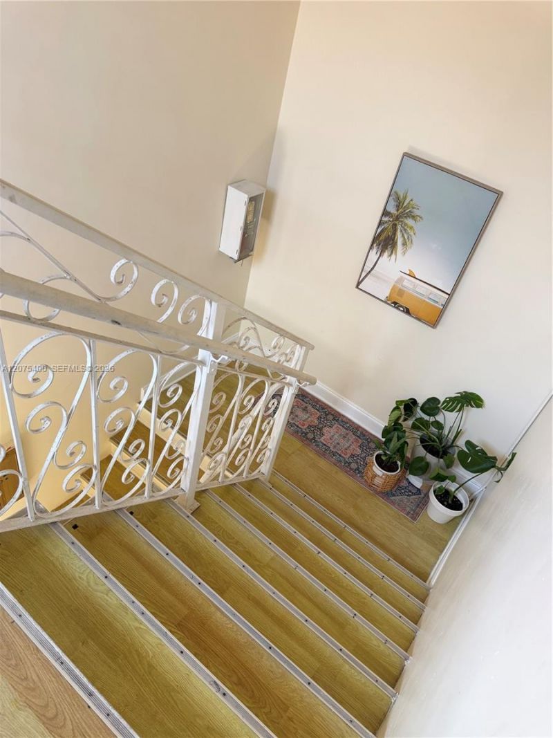 1227 Euclid Ave , Unit 7, Miami Beach, FL 33139 Photo
