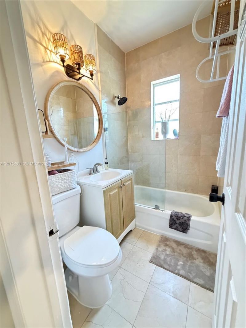 1227 Euclid Ave , Unit 7, Miami Beach, FL 33139 Photo