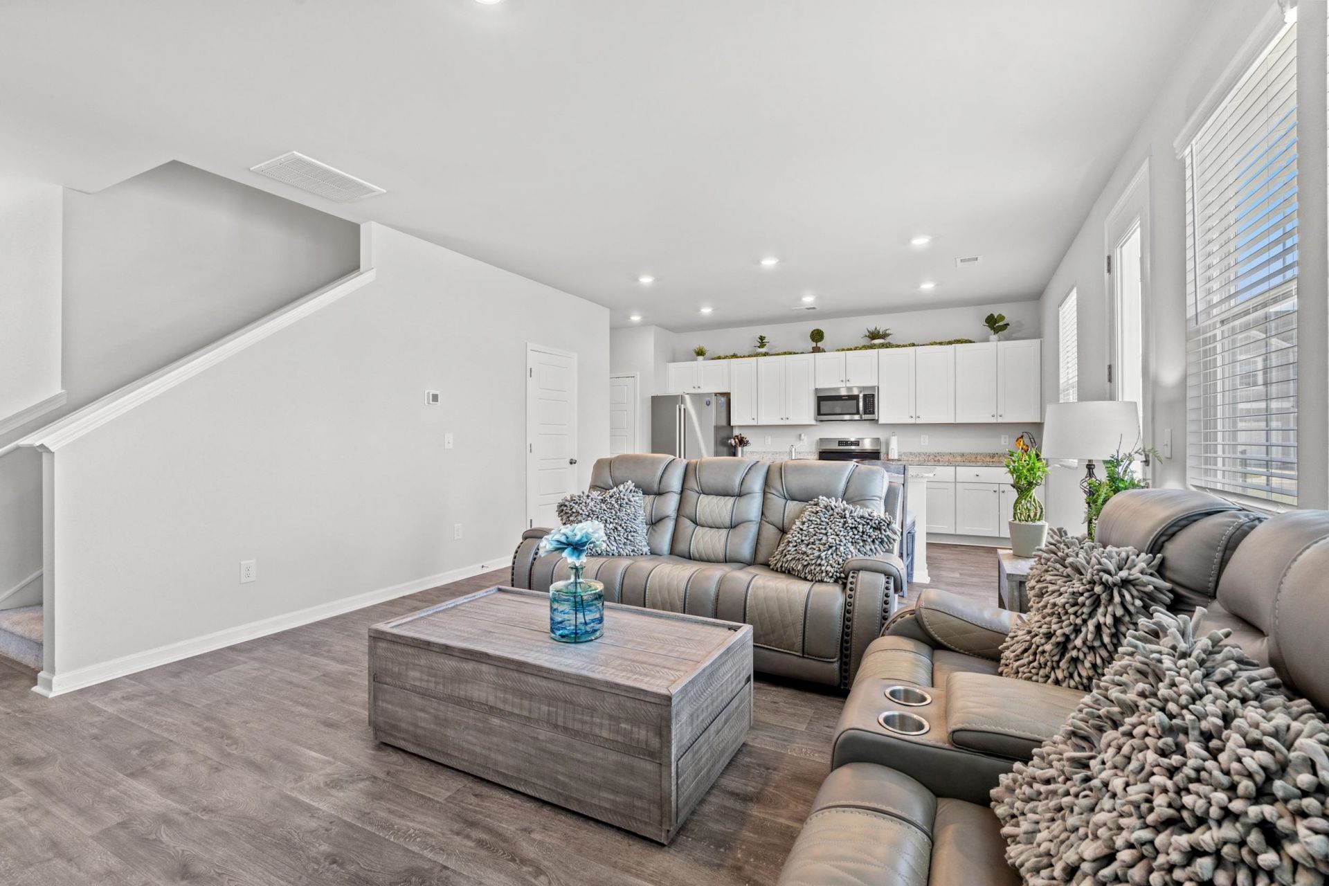 3968 Hibiscus Dr. Photo 8