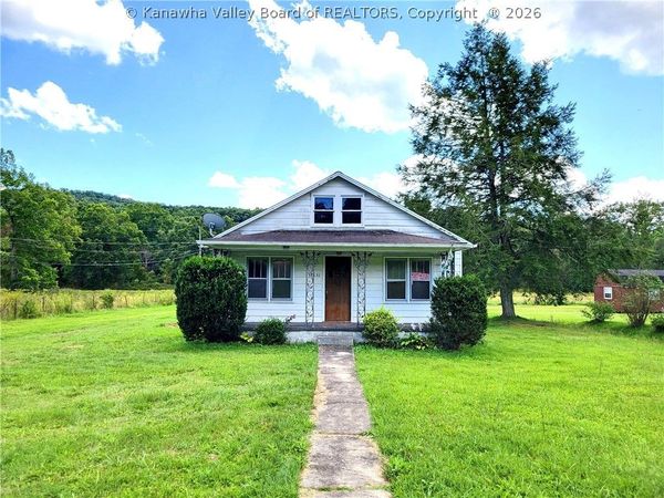 17631 N State Route 20, WV 25976
