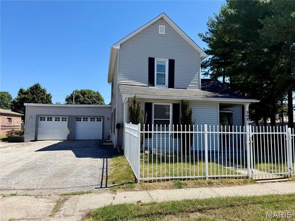 302 Broadway, East Alton, IL 62024