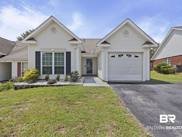 656 Spring Lake Drive, Mobile, AL 36695