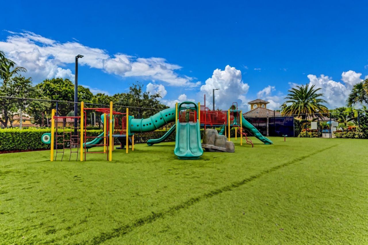 3331 Commodore Court, West Palm Beach, FL 33411 Photo