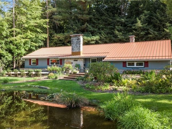 70 Morningside Drive , Chagrin Falls, OH 44022