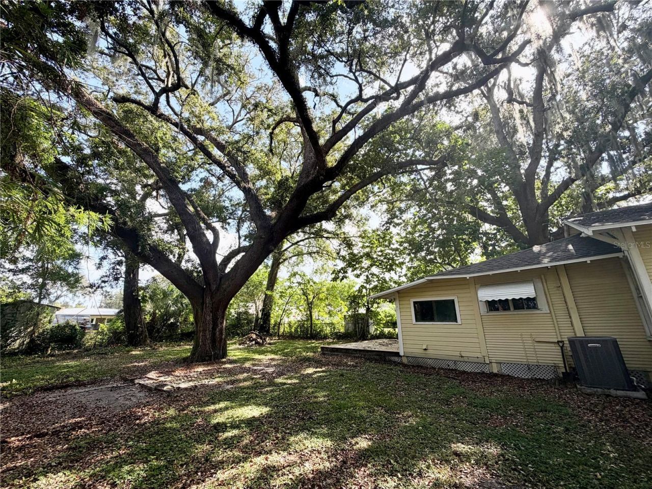 521 Young Place , Lakeland, FL 33803 Photo