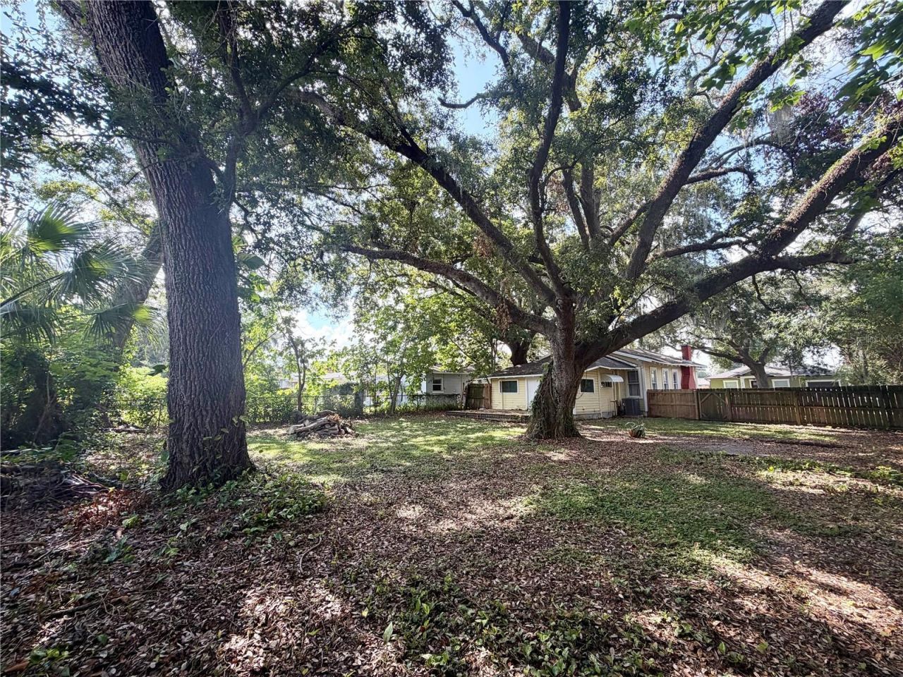 521 Young Place , Lakeland, FL 33803 Photo