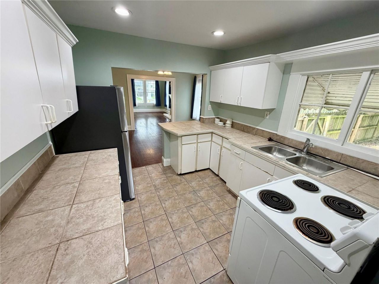 521 Young Place , Lakeland, FL 33803 Photo