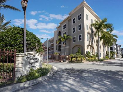 424 LUNA BELLA LANE  New Smyrna Beach, FL 32168