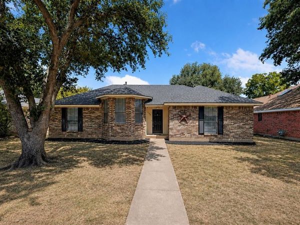 209 Willow Stone Street, Denton, TX 76207