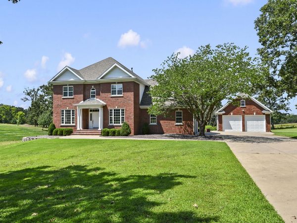 1419 Briarwood Dr. Drive , Marshfield, MO 65706