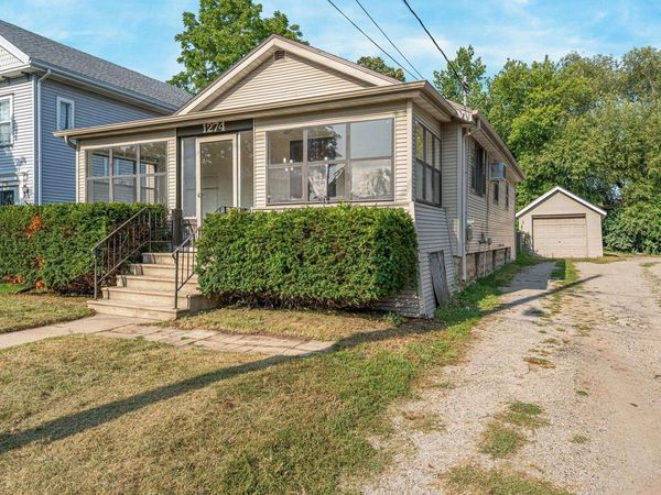 1274 ELMWOOD STREET, Oshkosh, WI 54901