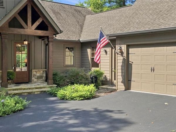 107 Disharoon Drive , Big Canoe, GA 30143