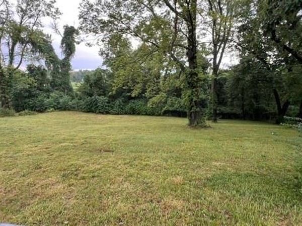 4204 E 54th Street, Kansas City, MO 64130
