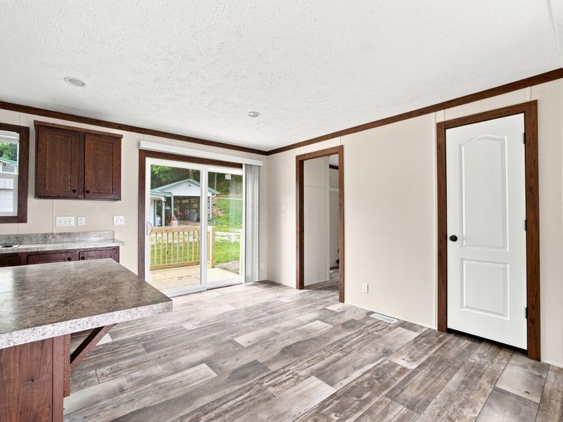 18430 Laurel Street , Laurelville, OH 43135 Photo 7