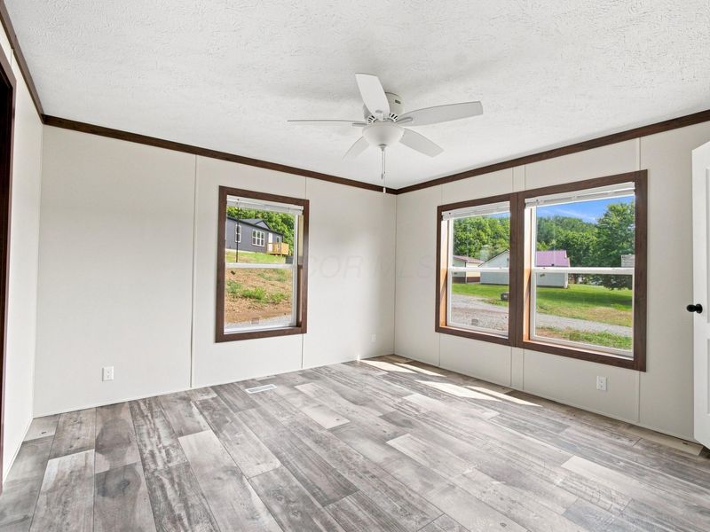 18430 Laurel Street , Laurelville, OH 43135 Photo 9