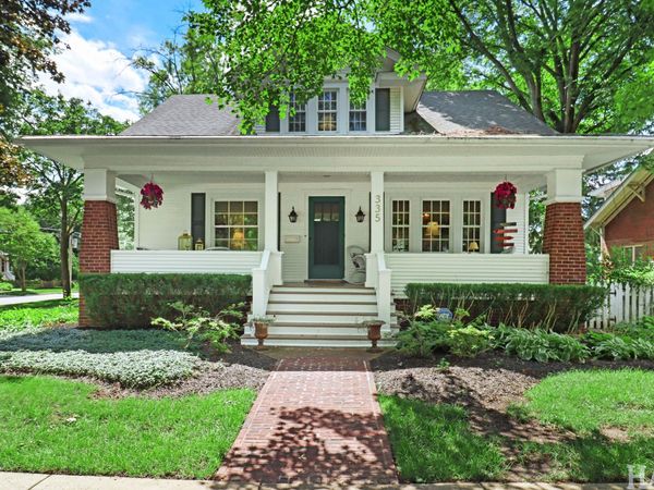 335 E Liberty Street, Barrington, IL 60010