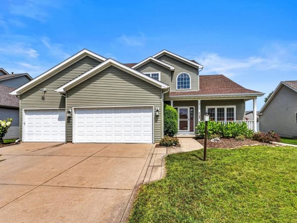 402 Gentian Street, Savoy, IL 61874