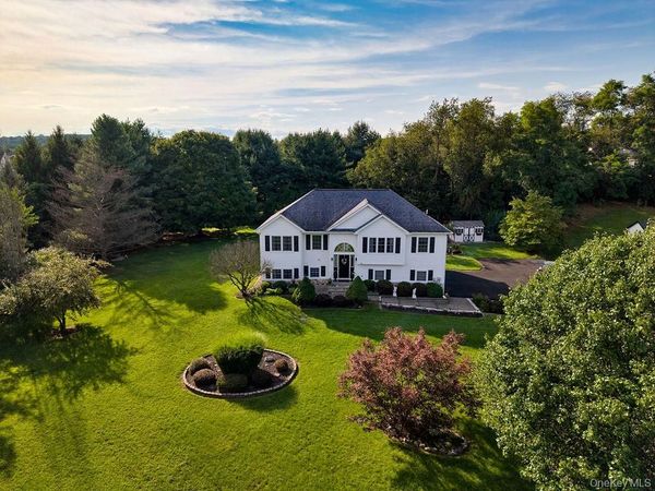 274 Robinson Lane, Wappingers Falls, NY 12590