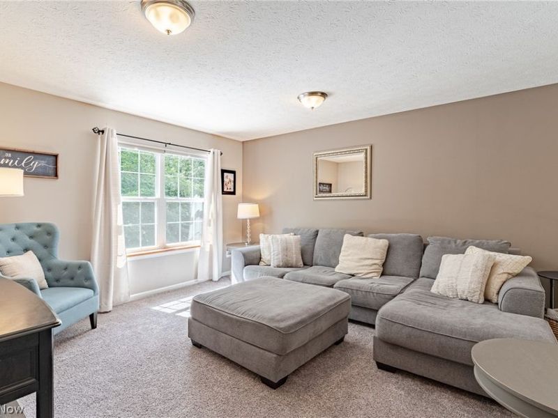 106 Saw Mill Bend , Chardon, OH 44024 Photo 14