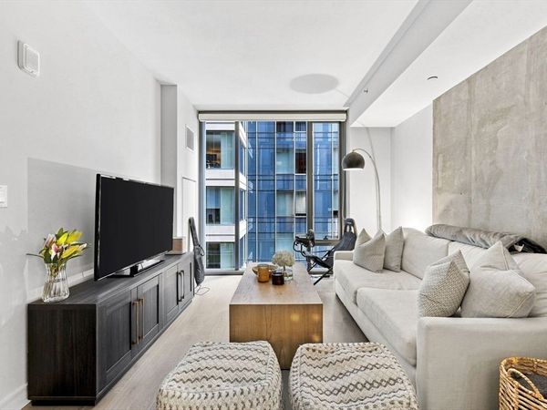 55 Lagrange, Unit 802, Boston, MA 02116