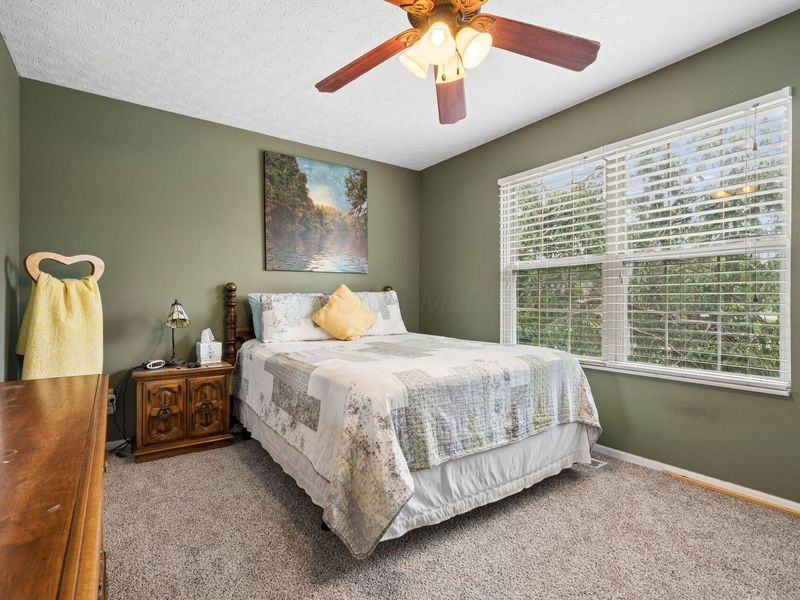 6240 Wrothston Drive, Columbus, OH 43228 Photo 18