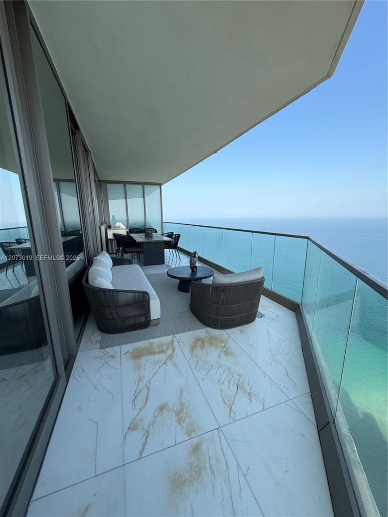 18975 Collins Ave, Unit 5404, Sunny Isles Beach, FL 33160 Photo