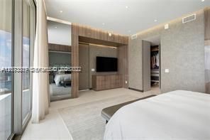 18975 Collins Ave, Unit 5404, Sunny Isles Beach, FL 33160 Photo