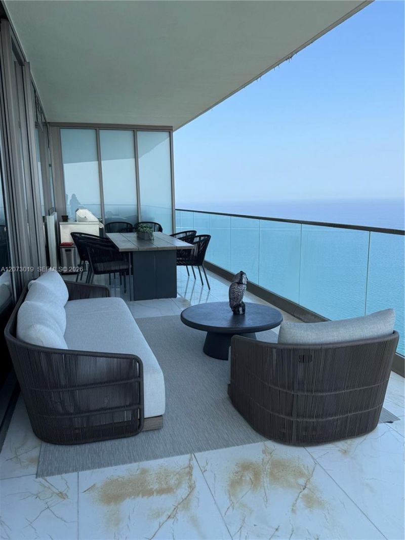 18975 Collins Ave, Unit 5404, Sunny Isles Beach, FL 33160 Photo