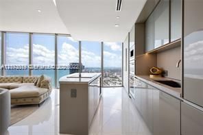 18975 Collins Ave, Unit 5404, Sunny Isles Beach, FL 33160 Photo