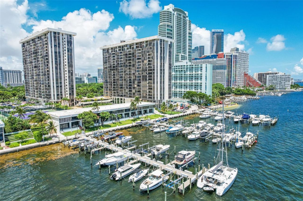 1901 Brickell Ave, Unit B1411, Miami, FL 33129 Photo