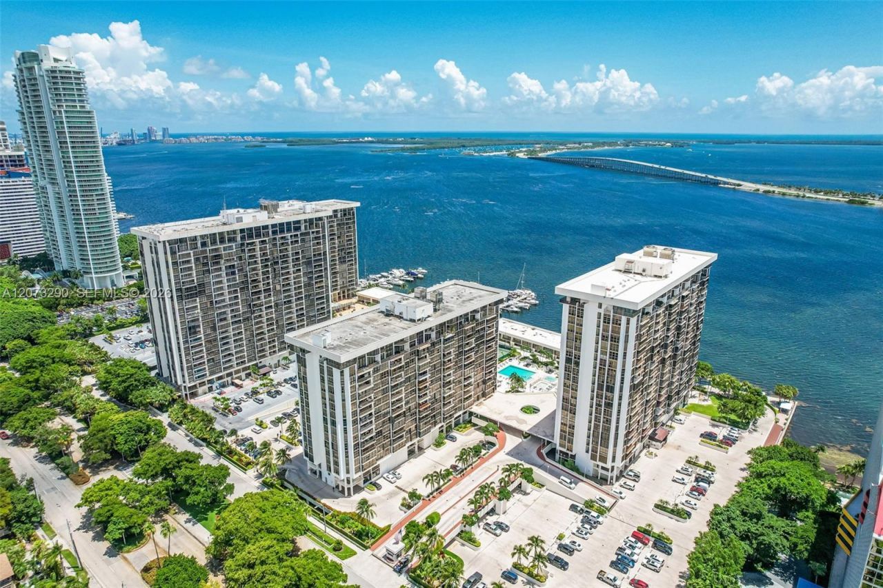 1901 Brickell Ave, Unit B1411, Miami, FL 33129 Photo