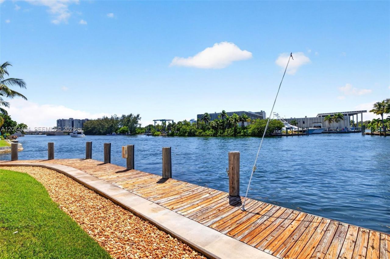 1705 N Riverside Dr, Unit 2, Pompano Beach, FL 33062 Photo