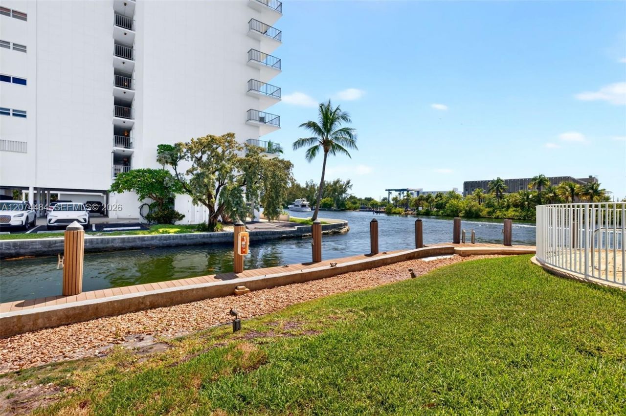 1705 N Riverside Dr, Unit 2, Pompano Beach, FL 33062 Photo