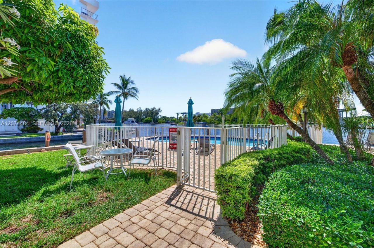 1705 N Riverside Dr, Unit 2, Pompano Beach, FL 33062 Photo
