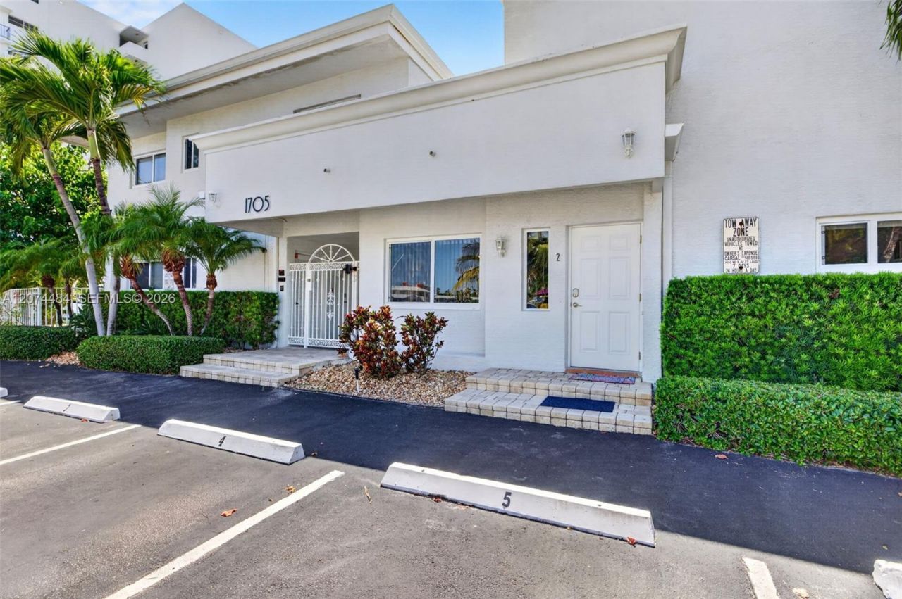 1705 N Riverside Dr, Unit 2, Pompano Beach, FL 33062 Photo