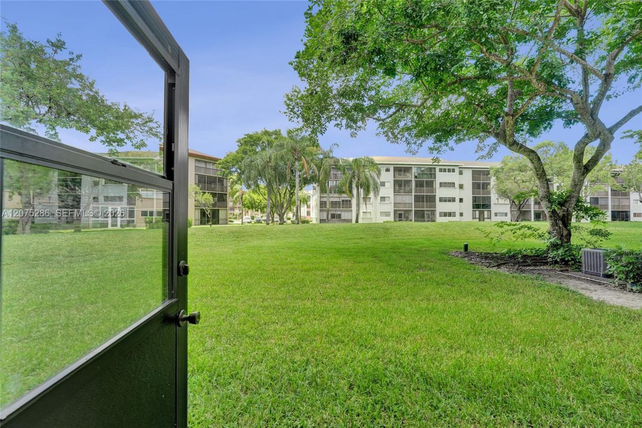 800 SW 137th Ave , Unit 101G, Pembroke Pines, FL 33027 Photo