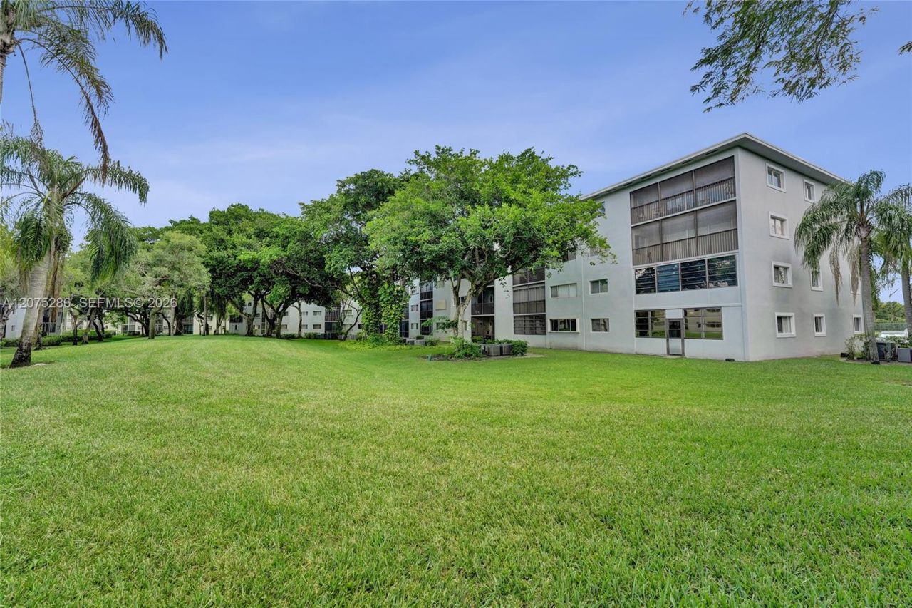 800 SW 137th Ave , Unit 101G, Pembroke Pines, FL 33027 Photo