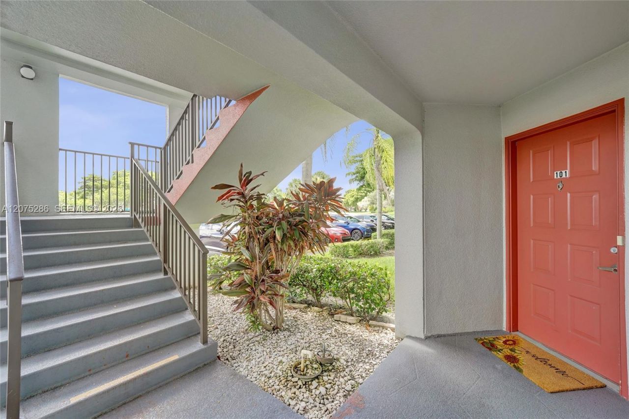 800 SW 137th Ave , Unit 101G, Pembroke Pines, FL 33027 Photo