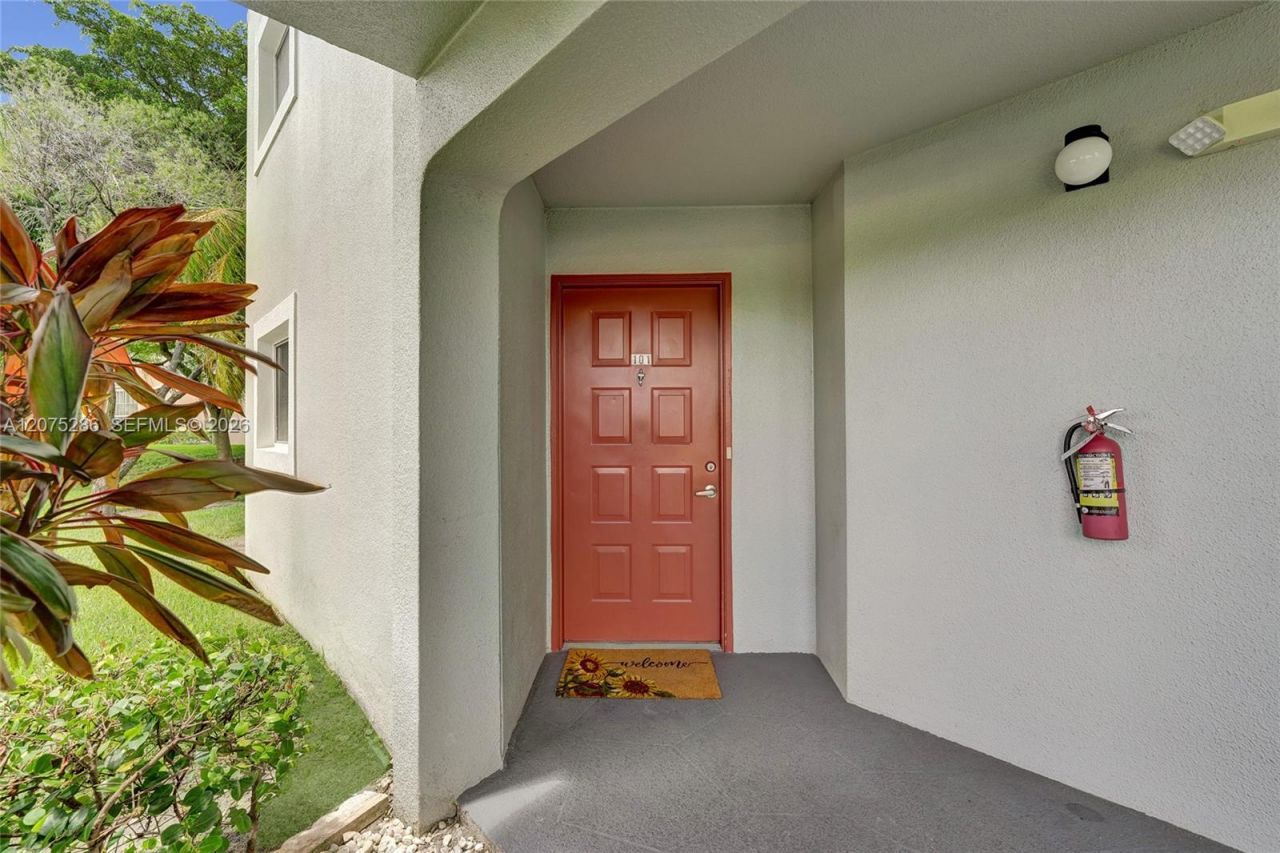 800 SW 137th Ave , Unit 101G, Pembroke Pines, FL 33027 Photo