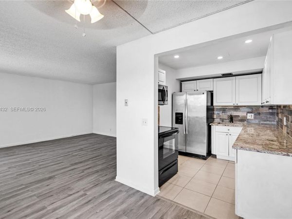 300 SW 134th Way , Unit 413E, Pembroke Pines, FL 33027