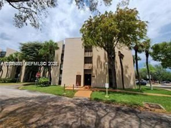 14501 N Kendall Dr , Unit 412H, Miami, FL 33186