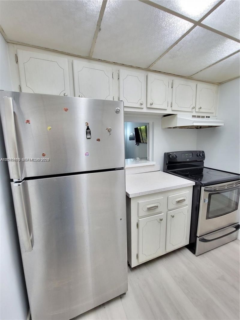 14501 N Kendall Dr , Unit 412H, Miami, FL 33186 Photo