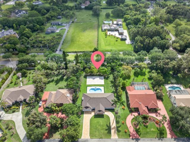 5510 W Castlegate Avenue, Davie, FL 33331 Photo